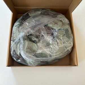 NEW LITBLOOM Artificial Eucalyptus 6 Ft Garland Lighted Battery Operated